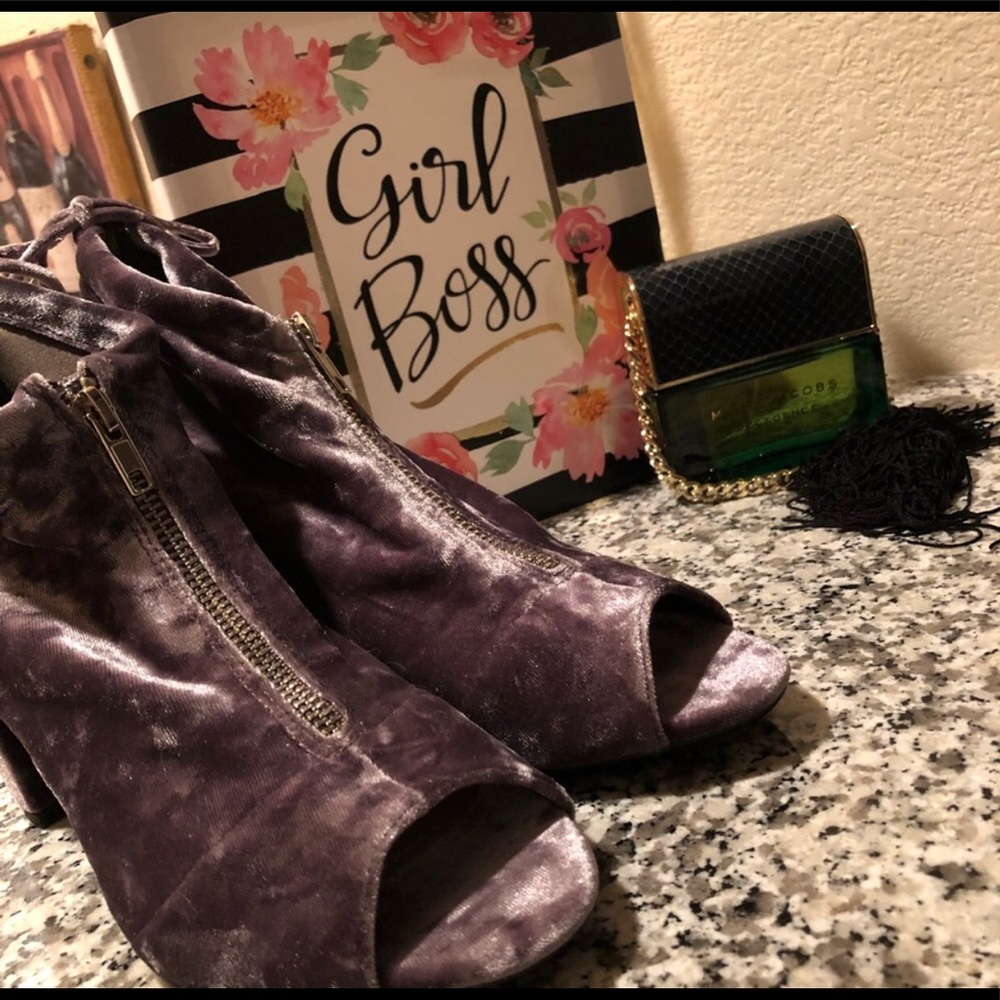 NWT Crush Velvet Bootie